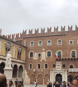 piazza dei signori verona